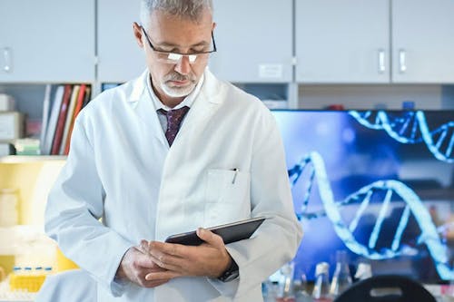 Tumore del seno: un nuovo test genomico per scegliere la terapia più adatta?